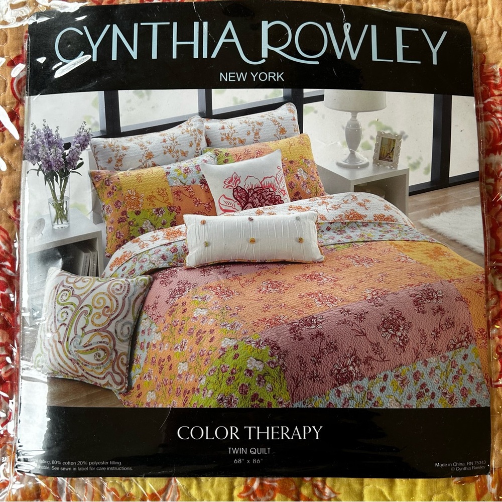 Cynthia Rowley TWIN Quilt “COLOR THERAPY” Twin 68" x 86”